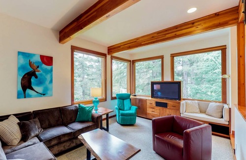 Alyeska House | 210 m² House ∙ 3 bedrooms ∙ 8 guests