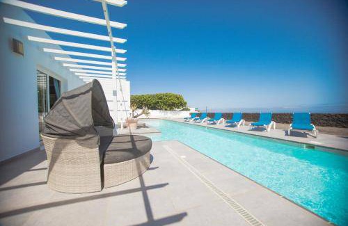 Conil House | 210 m² House ∙ 4 bedrooms ∙ 8 guests