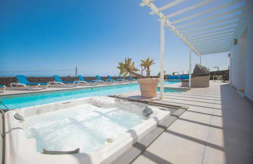 Conil House | 210 m² House ∙ 4 bedrooms ∙ 8 guests