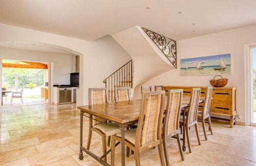 Fayence House | 210 m² House ∙ 5 bedrooms ∙ 10 guests