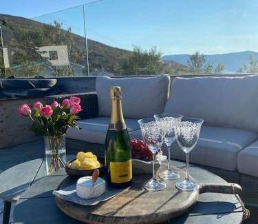 Grenivik Villa | 210 m² Villa ∙ 3 bedrooms ∙ 6 guests