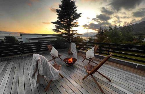 Grenivik Villa | 210 m² Villa ∙ 3 bedrooms ∙ 6 guests