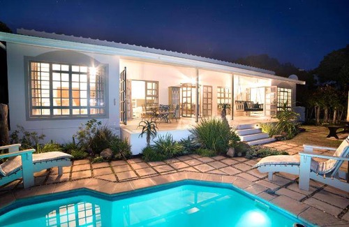 Kenton on Sea Villa | 210 m² Villa ∙ 4 bedrooms ∙ 8 guests