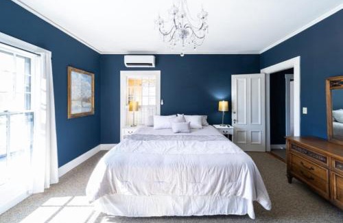Ellsworth Apartment | 210 Main St