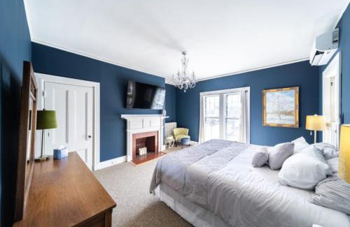 Ellsworth Apartment | 210 Main St