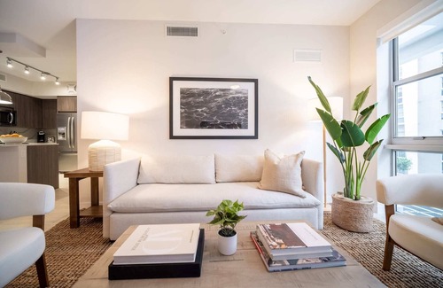 Glenvar Heights Apartment | #210 - Tucker Dadeland