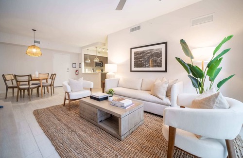 Glenvar Heights Apartment | #210 - Tucker Dadeland