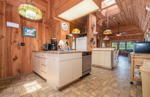 Florida Gulf Coast House | 210 Wheeler - Awesome Home - 4 beds/4 baths - 1 block from Gulf!