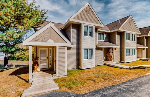 Sunday River Area Condo | 211 m² Condo ∙ 4 bedrooms ∙ 12 guests