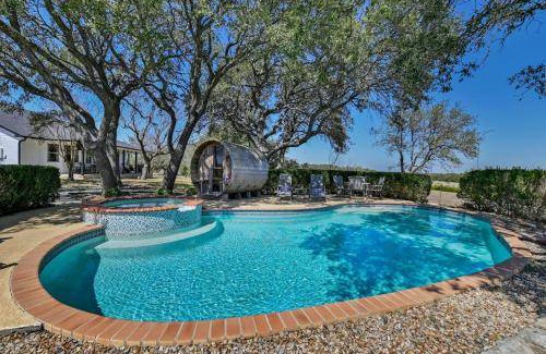 Liberty Hill House | 211 m² House ∙ 4 bedrooms ∙ 9 guests