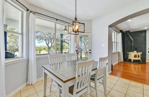 Liberty Hill House | 211 m² House ∙ 4 bedrooms ∙ 9 guests
