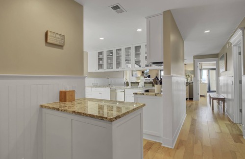 Isle of Palms Apartment | 211 Seascape by AvantStay | Oceanfront View + Pool
