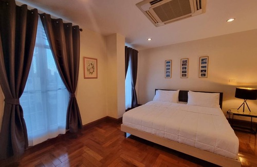 Khlong Tan Apartment | 212 m² Apartment ∙ 3 bedrooms ∙ 6 guests