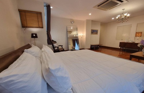Khlong Tan Apartment | 212 m² Apartment ∙ 3 bedrooms ∙ 6 guests