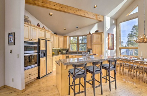 Warrior's Mark West House | 212 m² House ∙ 4 bedrooms ∙ 10 guests
