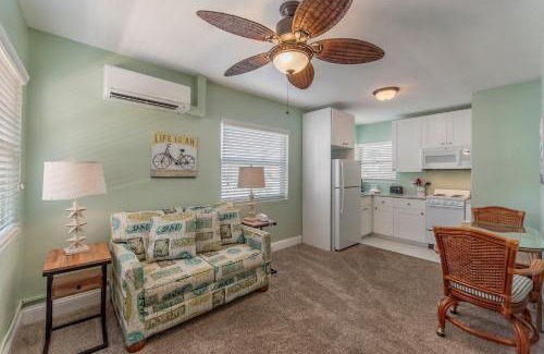 Madeira Beach House | #212 Surf Song Resort