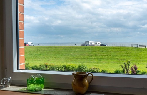 Innenhafen Apartment | 213 Fewo Jadeglück - 213 Apartment Jadeglück with balcony, sea view, elevator