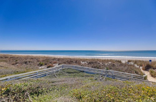 Pine Knoll Shores House | 213 m² House ∙ 3 bedrooms ∙ 8 guests