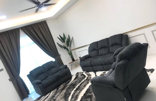 Kota Bharu House | 2135 m² House ∙ 4 bedrooms ∙ 10 guests