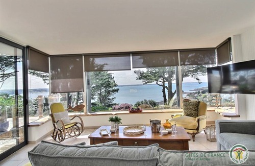 Trebeurden House | 215 m² Gîte ∙ 6 bedrooms ∙ 12 guests