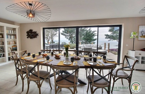 Trebeurden House | 215 m² Gîte ∙ 6 bedrooms ∙ 12 guests