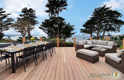 Trebeurden House | 215 m² Gîte ∙ 6 bedrooms ∙ 12 guests