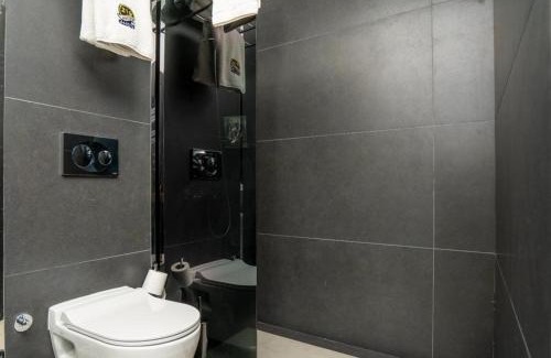 Kartal Hotel | 216 Eagle Palace Suite