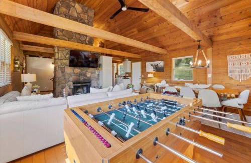 Indian Point House | 216 Ridge Lane