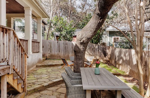 Travis Heights House | 217 m² House ∙ 3 bedrooms ∙ 6 guests