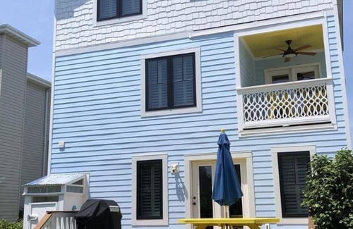 Croatan Beach House | 217 m² House ∙ 4 bedrooms ∙ 8 guests