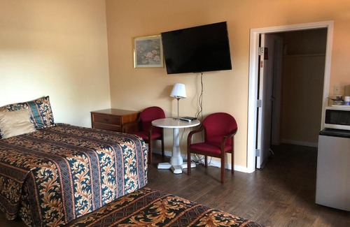Morro Bay Apartment | 2172 main st