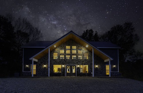 Golden Cabin | 218 m² Cabin ∙ 3 bedrooms ∙ 16 guests
