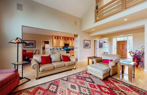 Redmond House | 218 m² House ∙ 3 bedrooms ∙ 8 guests