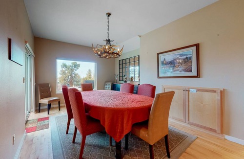 Redmond House | 218 m² House ∙ 3 bedrooms ∙ 8 guests