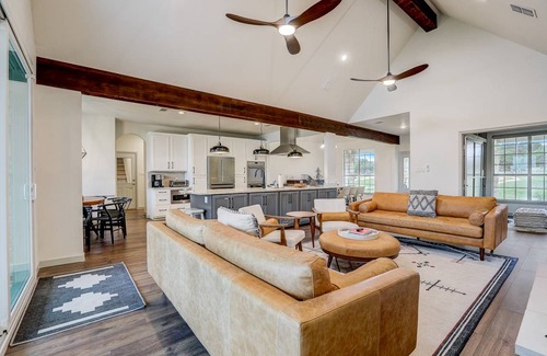 Oatmeal House | 218 m² House ∙ 4 bedrooms ∙ 10 guests