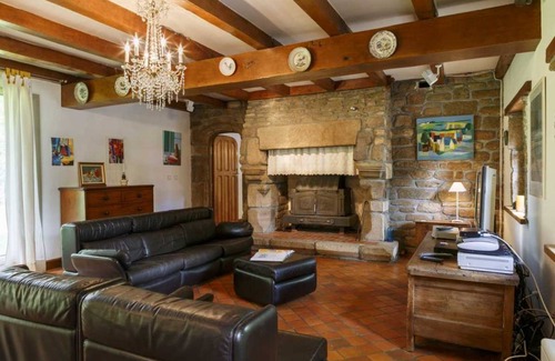 Louannec House | 219 m² Gîte ∙ 5 bedrooms ∙ 10 guests