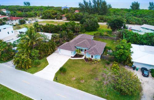 Fort Pierce Shores House | 219 m² House ∙ 4 bedrooms ∙ 8 guests