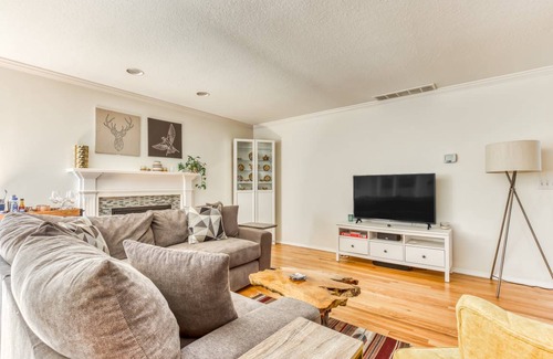 Raleigh Hills House | 219 m² House ∙ 3 bedrooms ∙ 6 guests