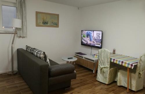 Munchen District Apartment | 21a Comfortable Studio
