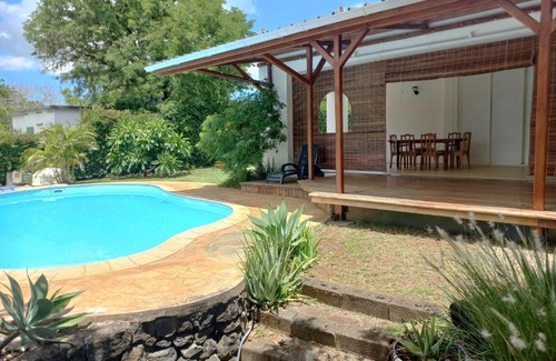 Black River House | 21LG Ilot Fortier M Sea Front and Swimming pool
