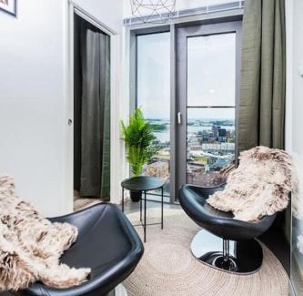 Kallio Apartment | 21st Floor Oceanfront Luxury Condo - Gym