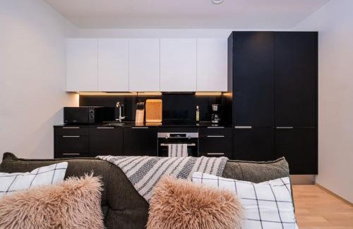 Kallio Apartment | 21st Floor Oceanfront Luxury Condo - Gym