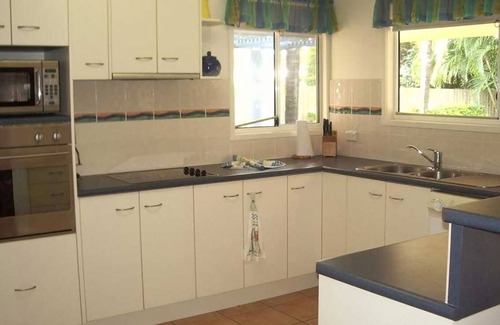 Bargara House | 22 Bussey Street Bargara