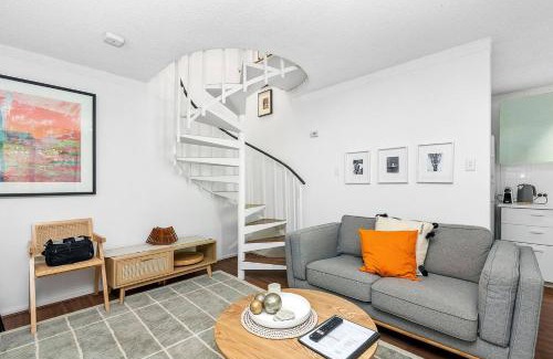 Highgate Apartment | 22 Heavenly Highgate New 2br Parkinghbf