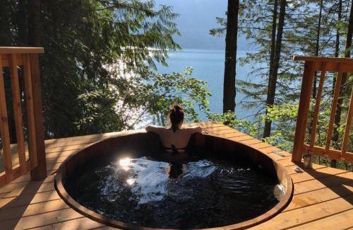 Kaslo Hotel | 22 m² Hotel ∙ 10 bedrooms ∙ 26 guests