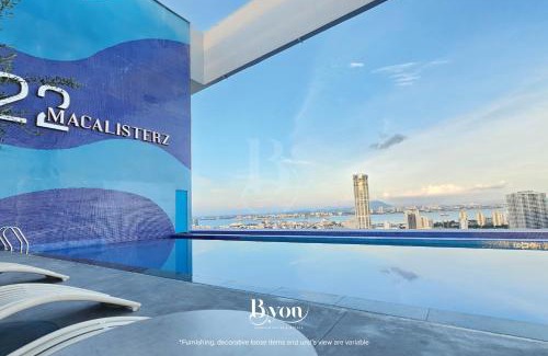 Downtown George Town Hotel | 22 Macalisterz Premium Suites Penang by Byon