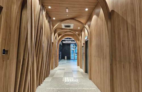 Downtown George Town Hotel | 22 Macalisterz Premium Suites Penang by Byon