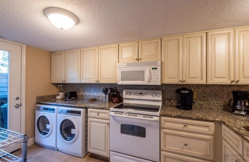 Hilton Head Island Condo | 22 Ocean Club - 2 Bedroom Oceanfront Condo, courtyard view!