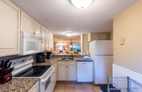 Hilton Head Island Condo | 22 Ocean Club - 2 Bedroom Oceanfront Condo, courtyard view!