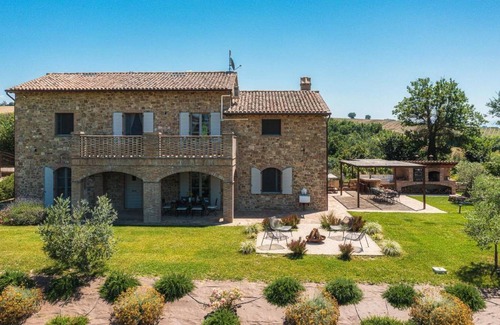 Gualdo Cattaneo Apartment | 220 m² Apartment ∙ 4 bedrooms ∙ 10 guests